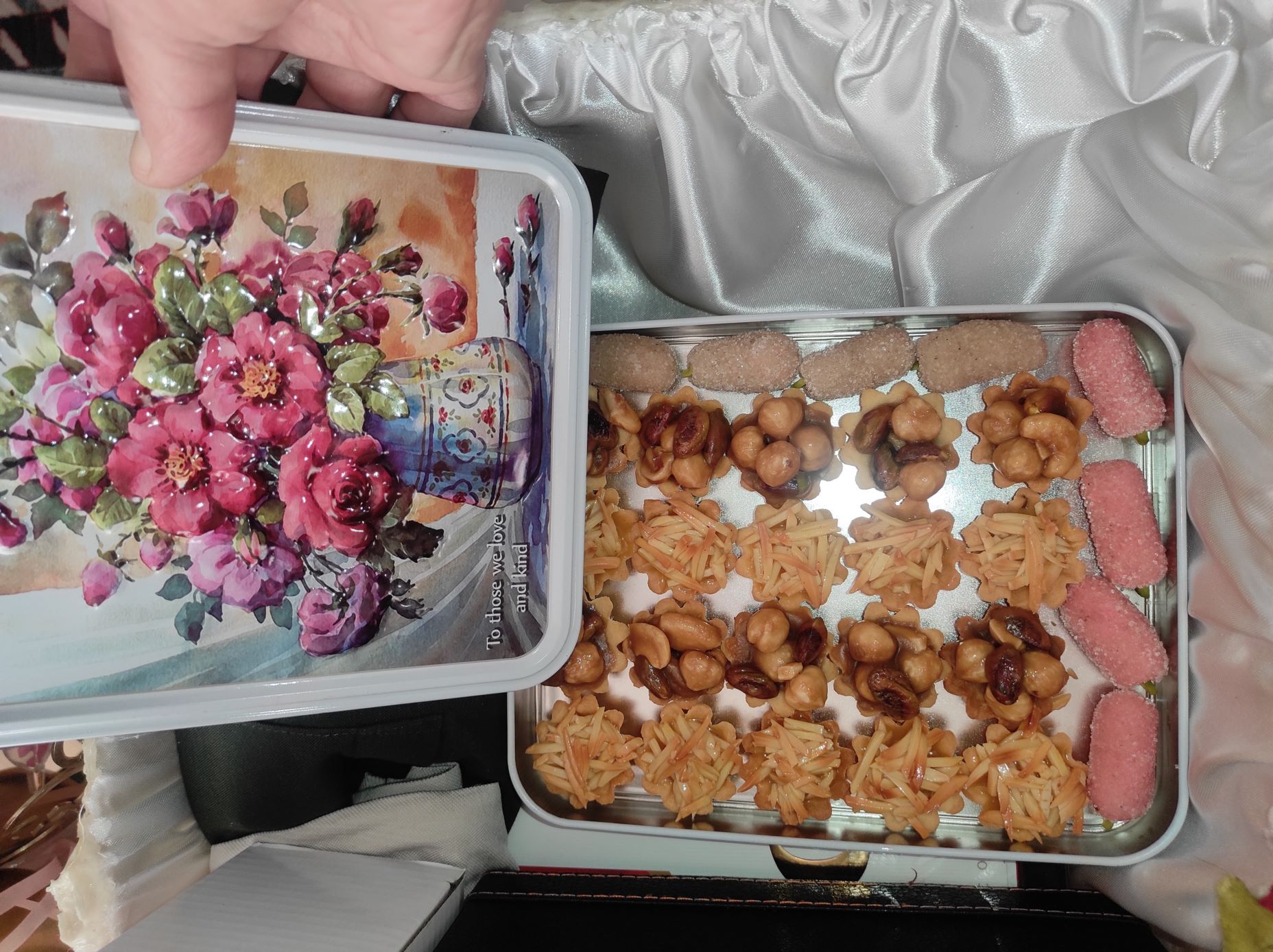 فروش شیرینی خانگی آجیل و میوه خشک